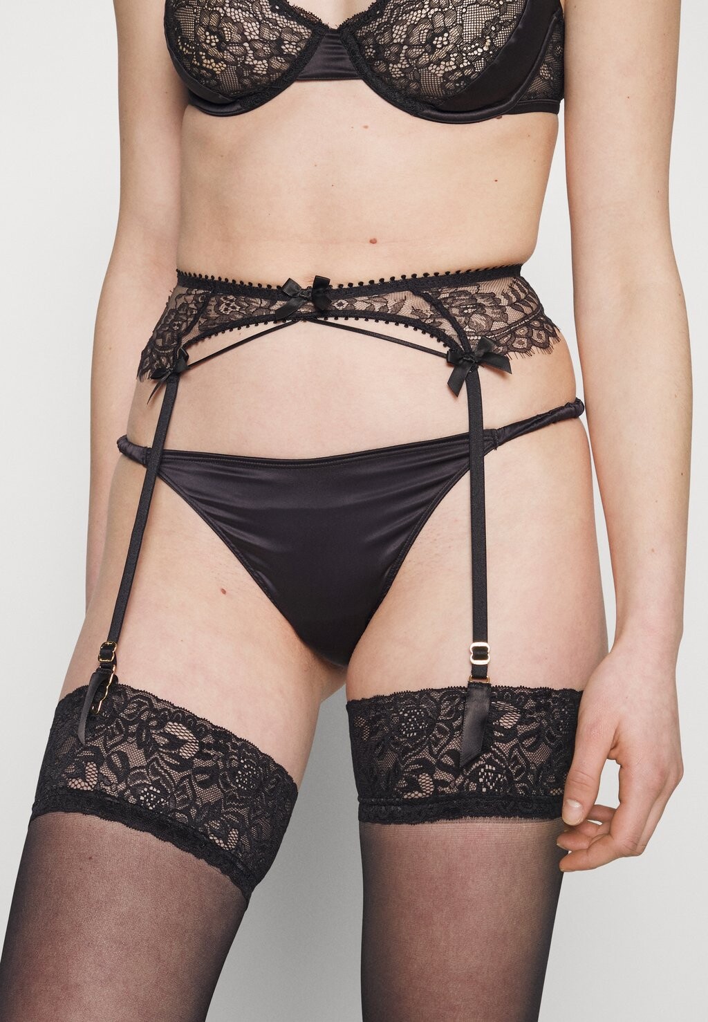 

Пояс для чулок Agent Provocateur, черный