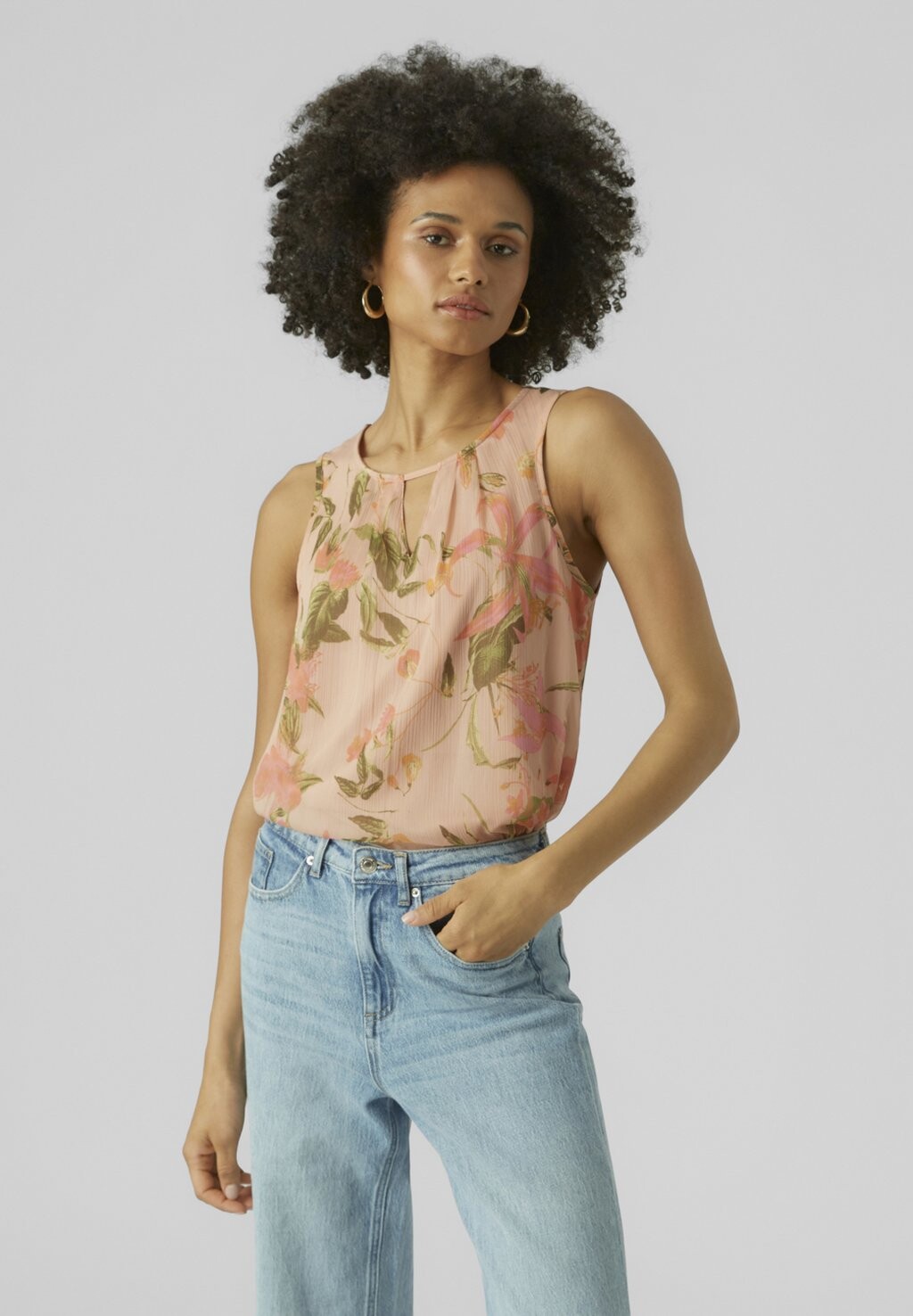 

Блузка Vero Moda