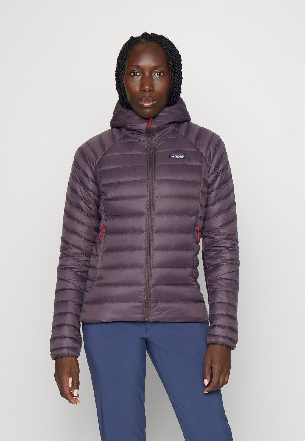 

Пуховик Hoody Patagonia, цвет obsidian plum