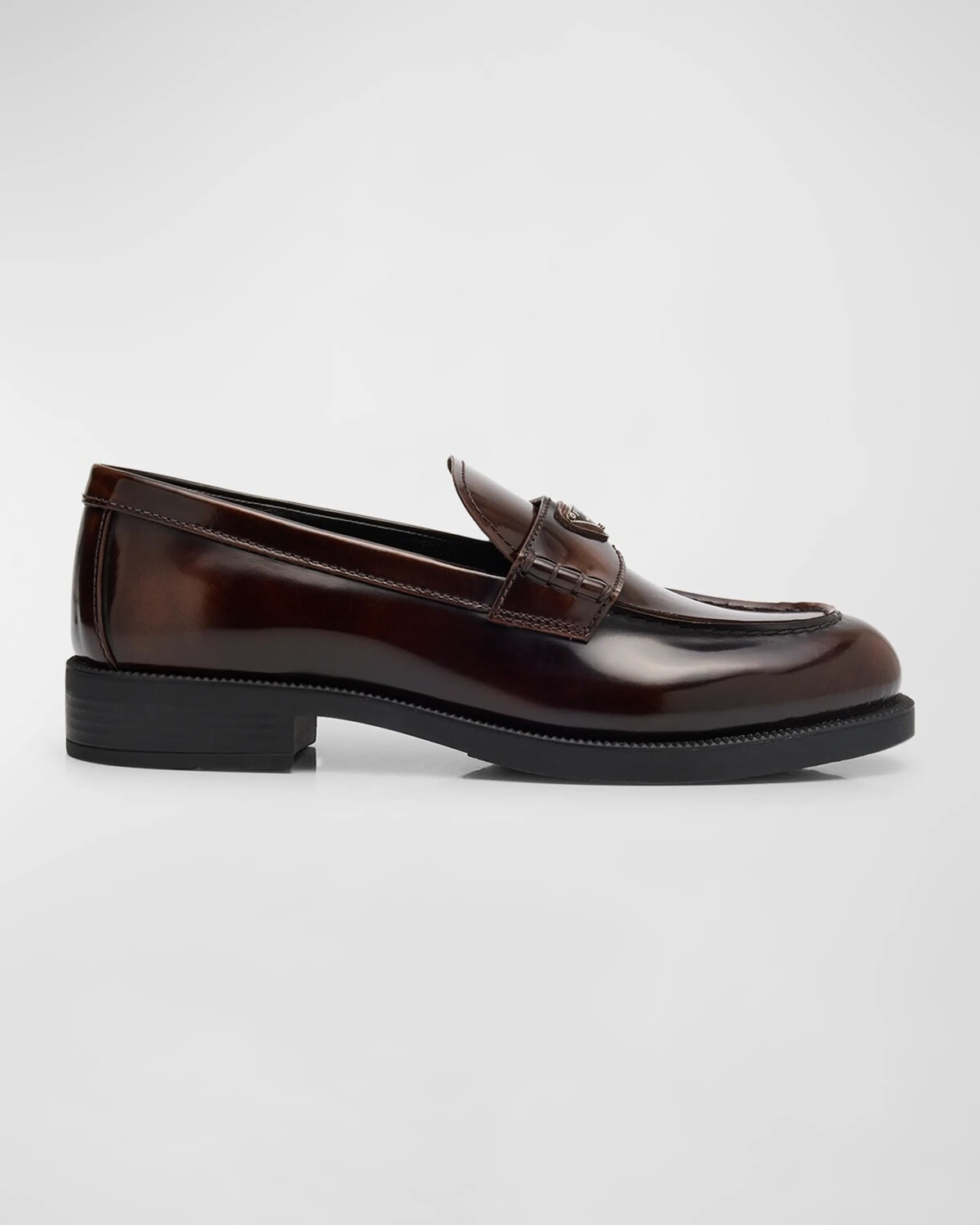 

Лоферы без шнуровки из телячьей кожи с логотипом Prada, цвет Bruciato