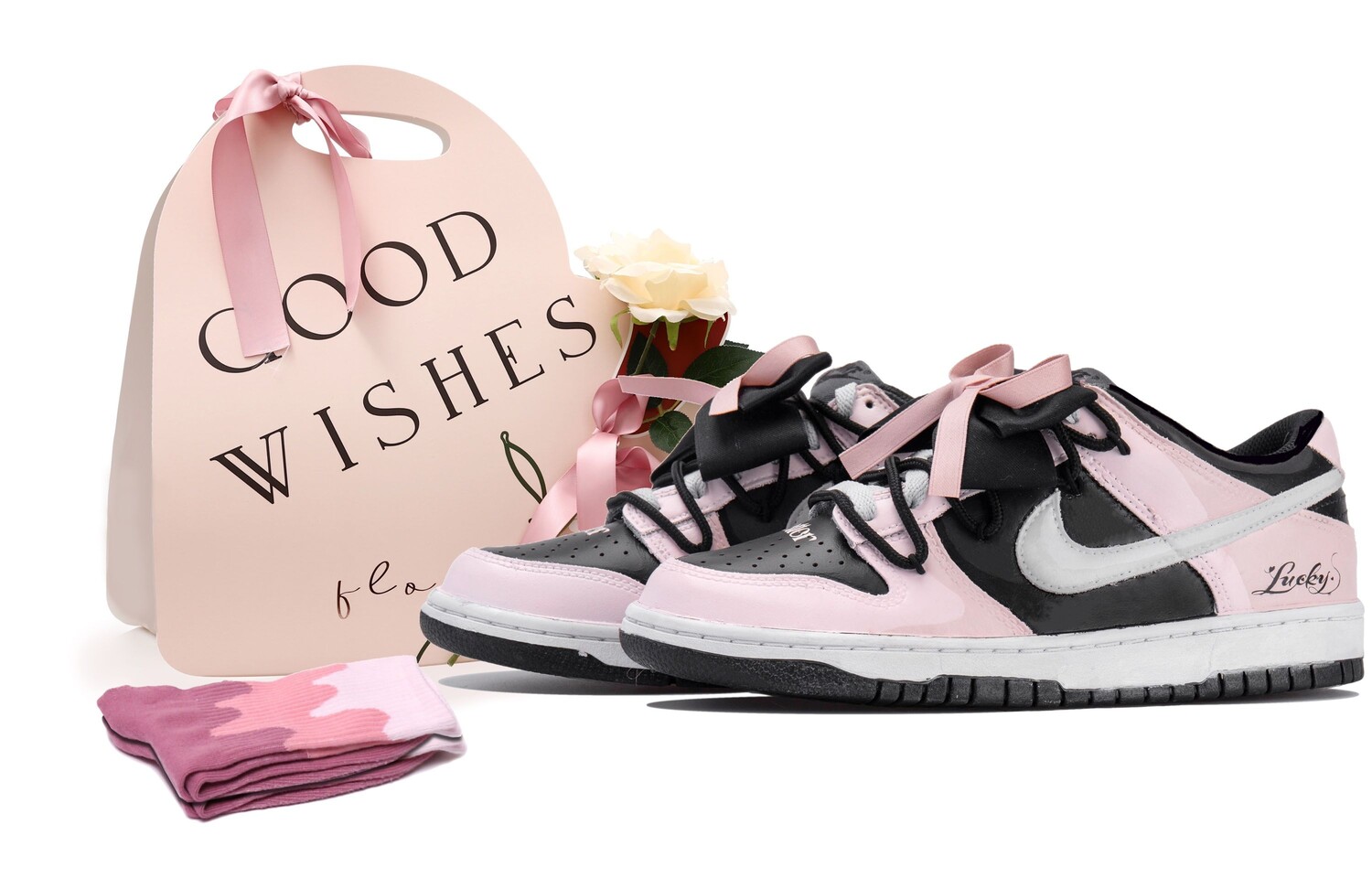 

Кроссовки Nike Dunk Skateboarding Shoes Women's Low-top Black/grey/pink, черный