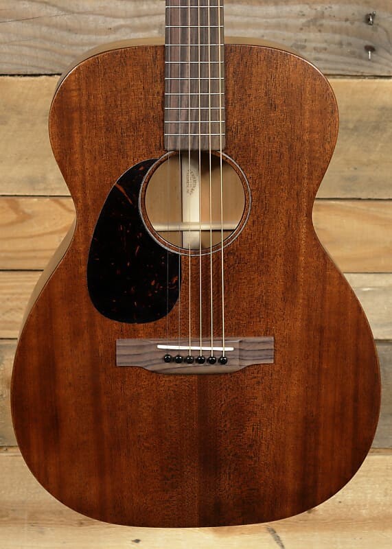 

Акустическая гитара Martin 00-15M Left-Handed Acoustic Guitar w/ Case