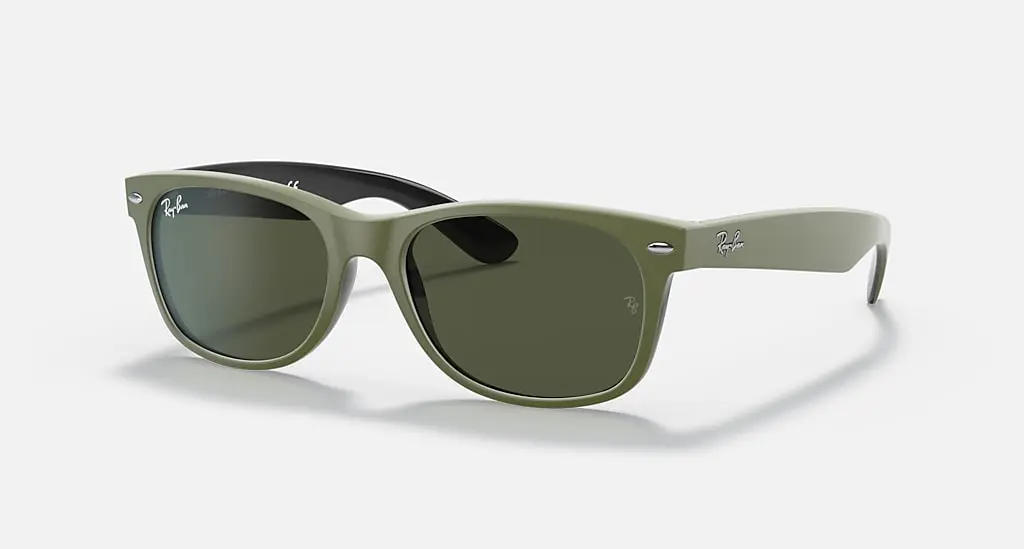 

Солнцезащитные очки Ray-Ban NEW WAYFARER COLOR MIX, зеленый