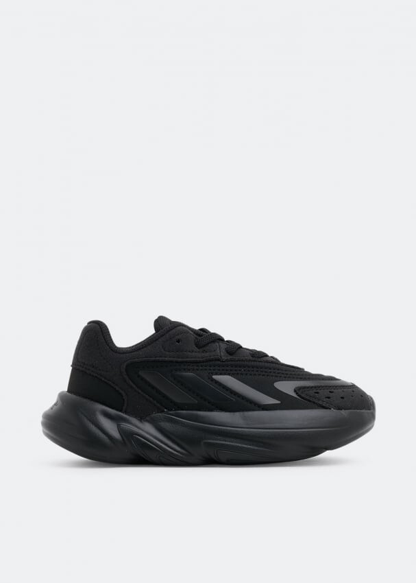 

Кроссовки Adidas Ozelia , черный