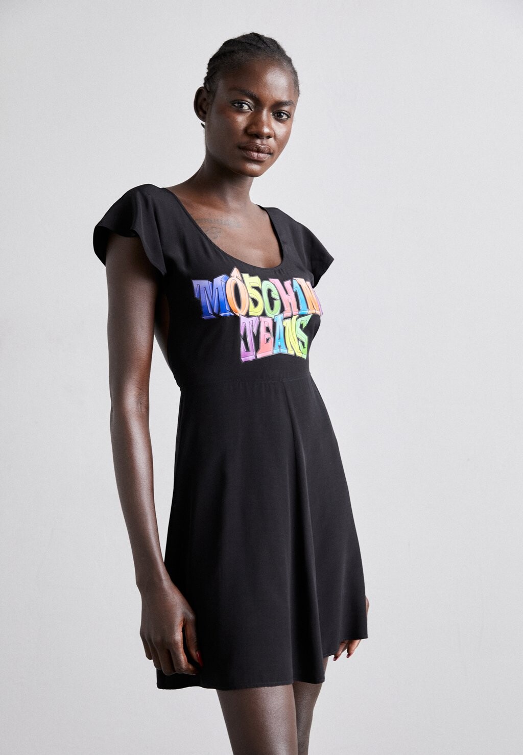 

Повседневное платье DRESS MOSCHINO JEANS, черный