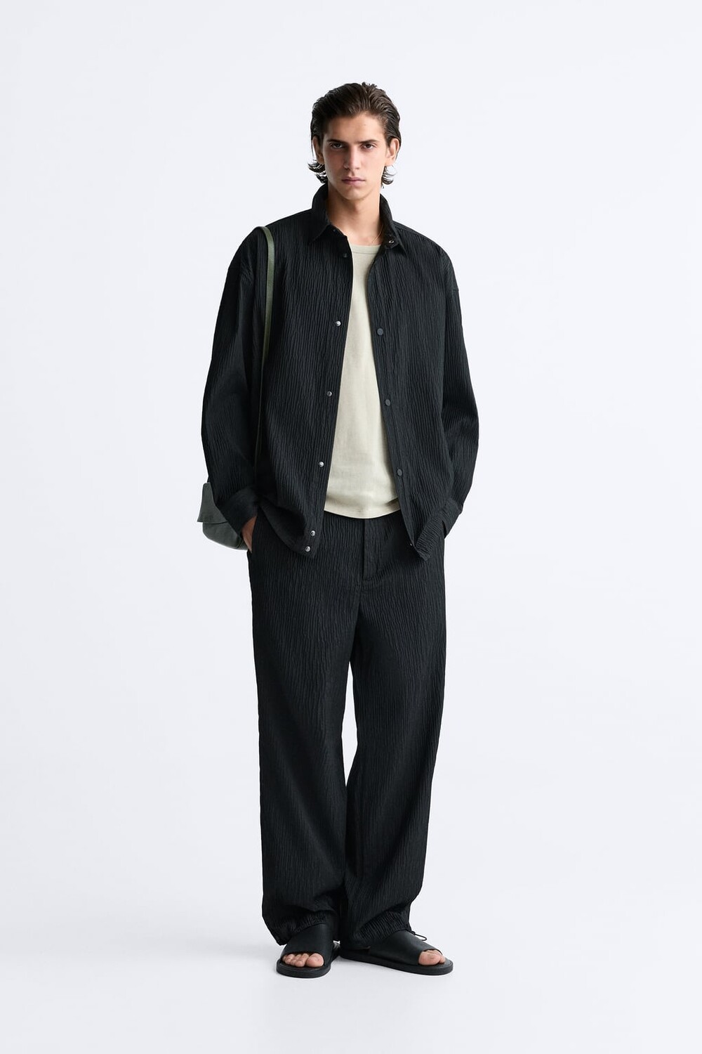 

Рубашка со складками ZARA, черный