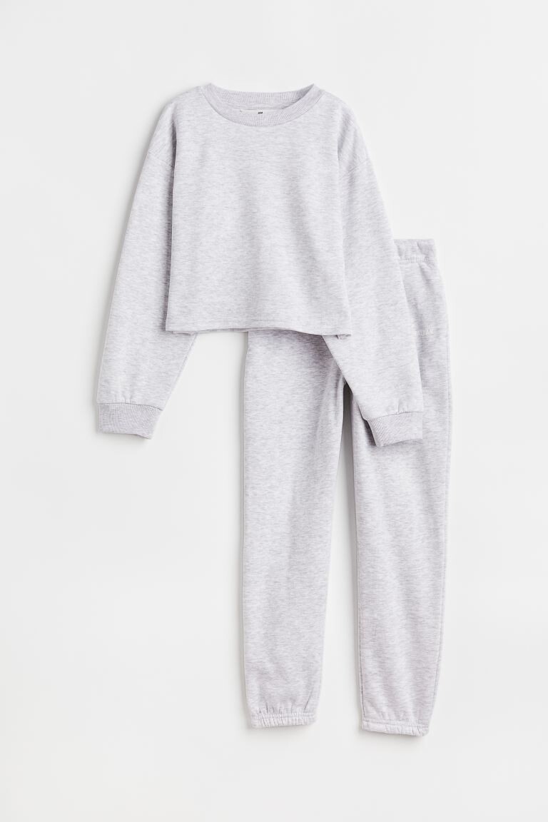 

Комплект из 2 толстовок H&M