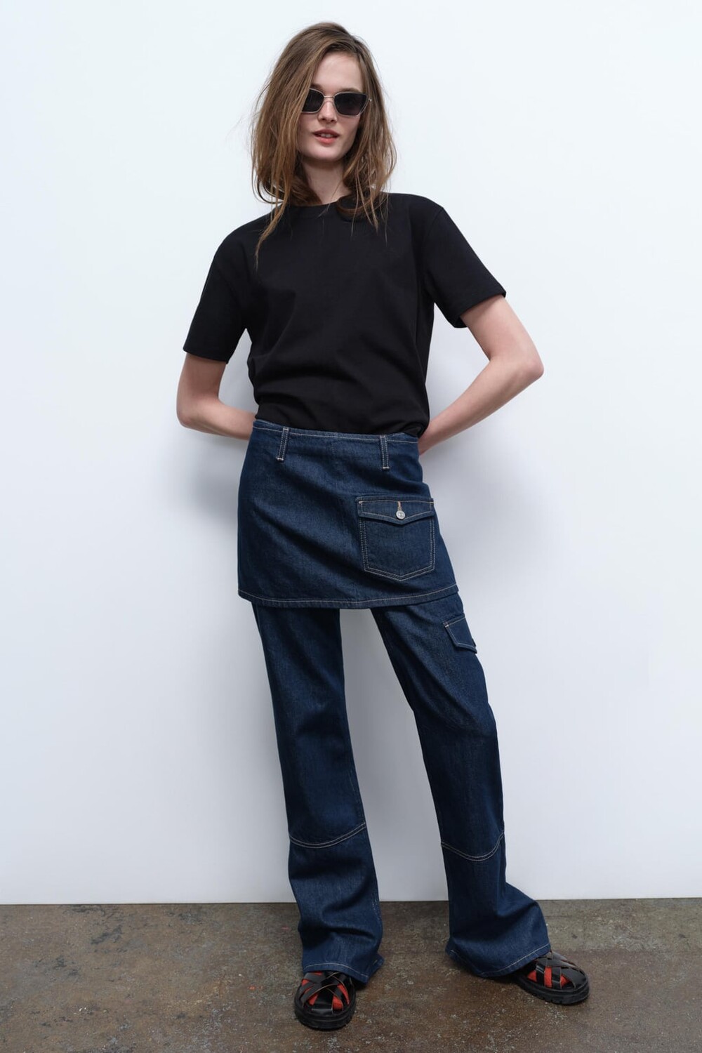 

Футболка из плотного хлопка ZARA, черный