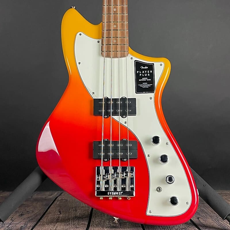 

Басс гитара Fender Player Plus Active Meteora Bass, Pau Ferro- Tequila Sunrise