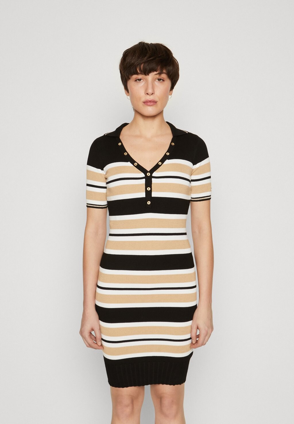 

Трикотажное платье MAIA Guess, черный