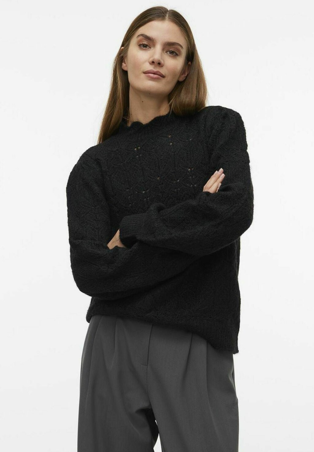 

Вязаный свитер Vero Moda, черный