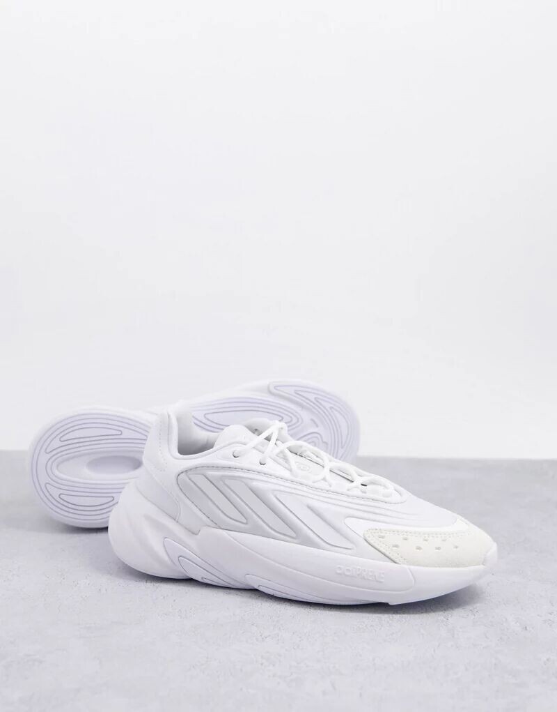

Тройные белые кроссовки adidas Originals Ozelia