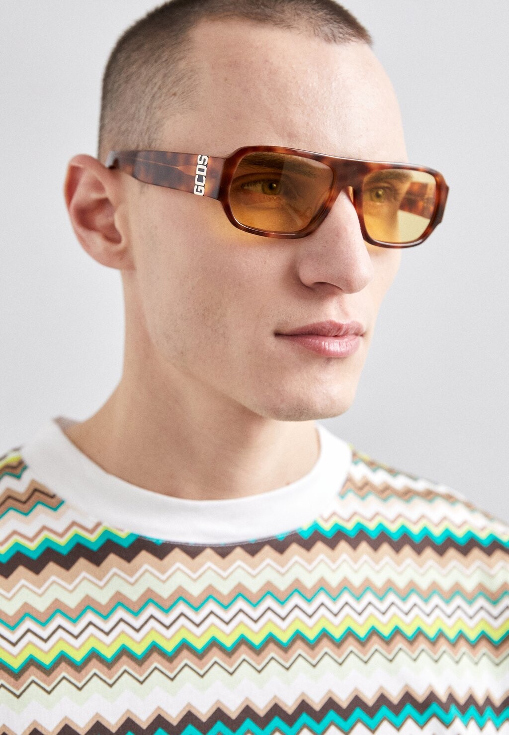 

Солнцезащитные очки Unisex GCDS, цвет blonde havana