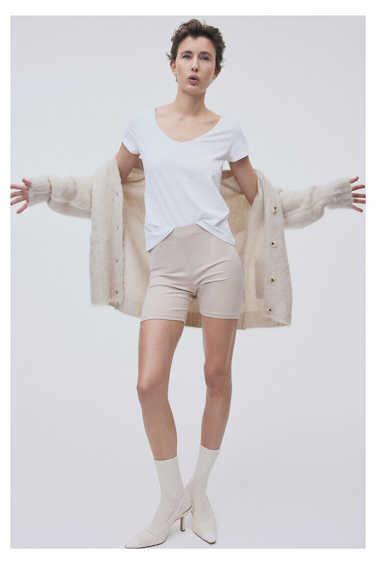 

Приталенная футболка H&M, белый