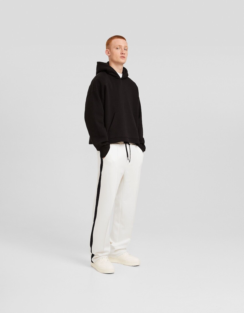 

Брюки интерлок с полосками по бокам Bershka, белый