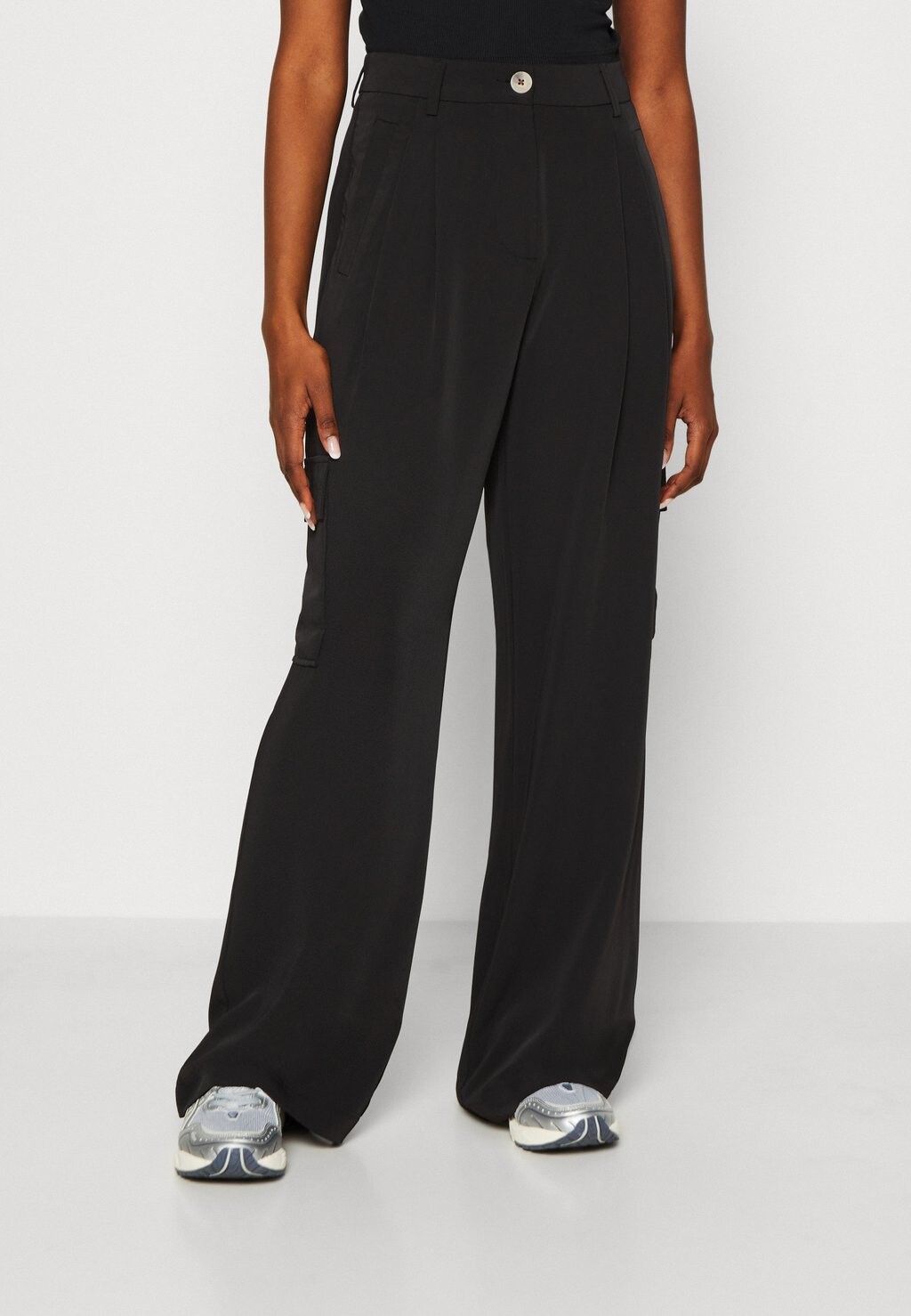 

Брюки карго PCSEDONA TAILORED PANT Pieces, черный