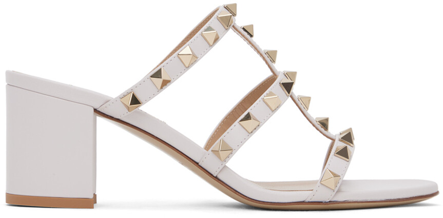

Серые босоножки Rockstud 60 на каблуке из телячьей кожи Valentino Garavani