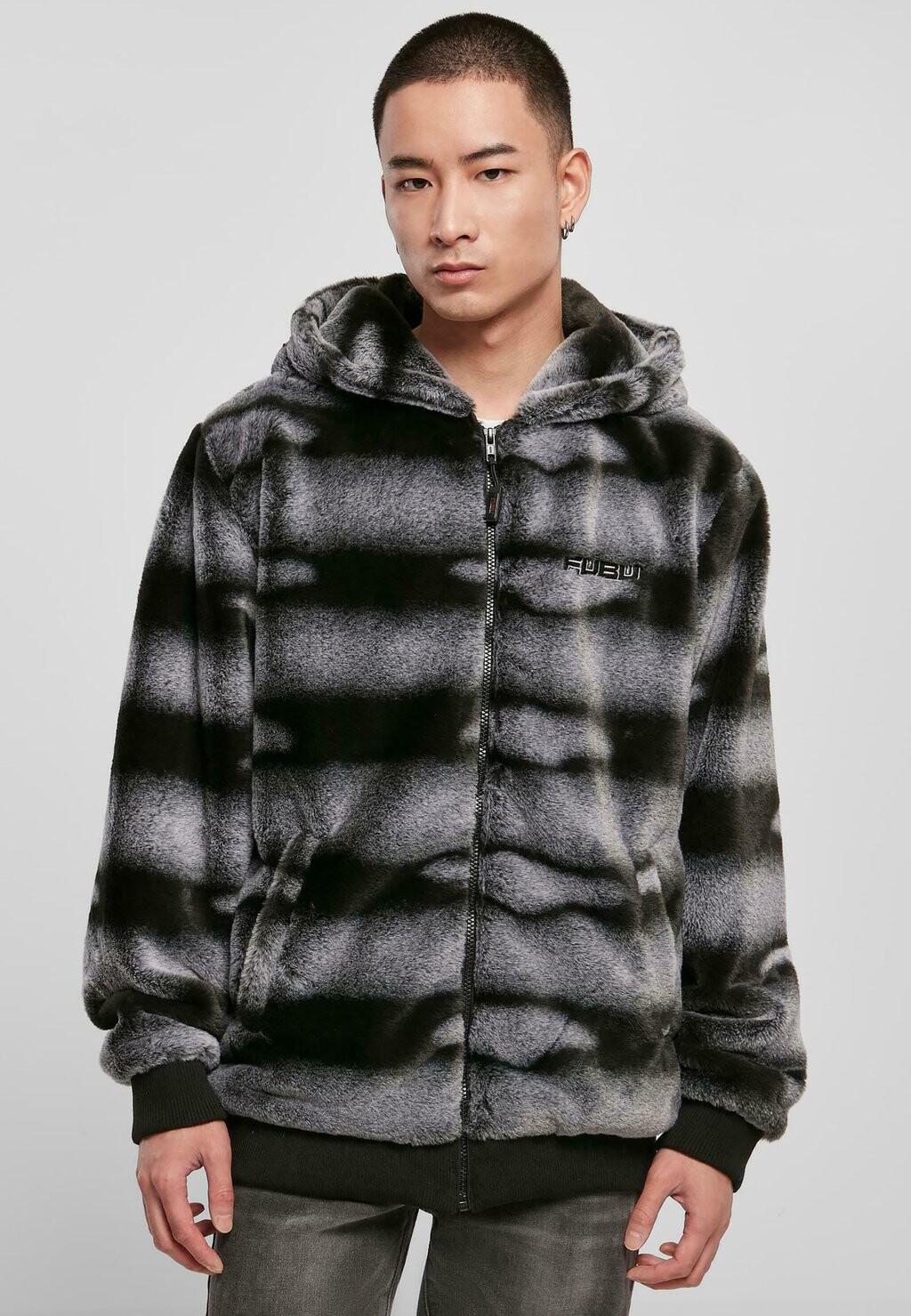 

Куртка зимняя FUBU