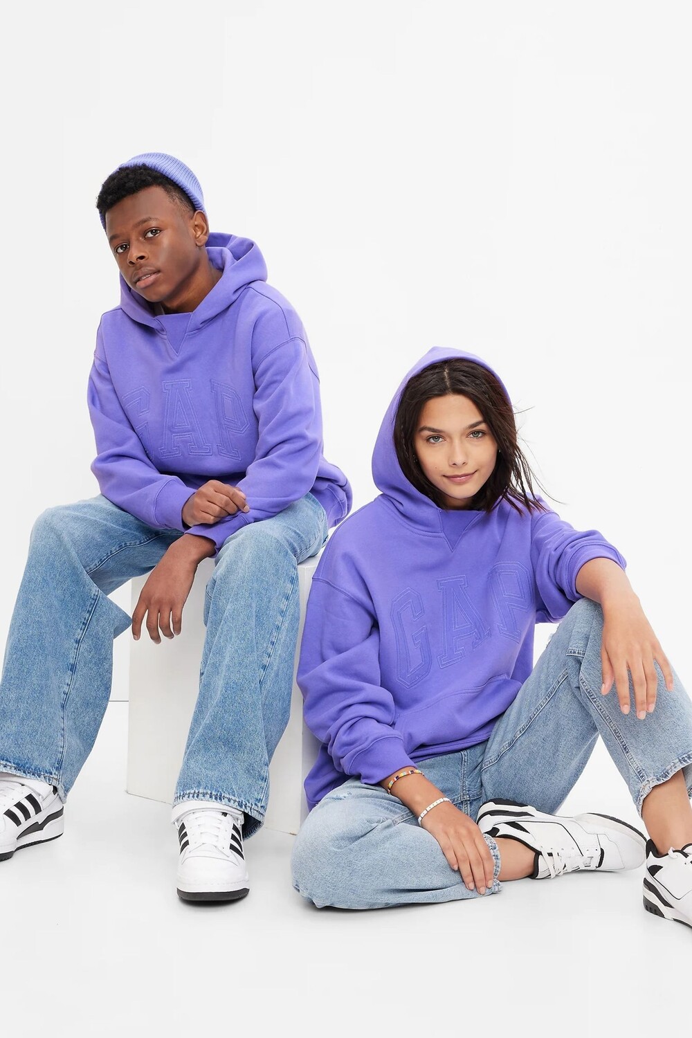 

Подростковая толстовка с логотипом Gap, фиолетовый