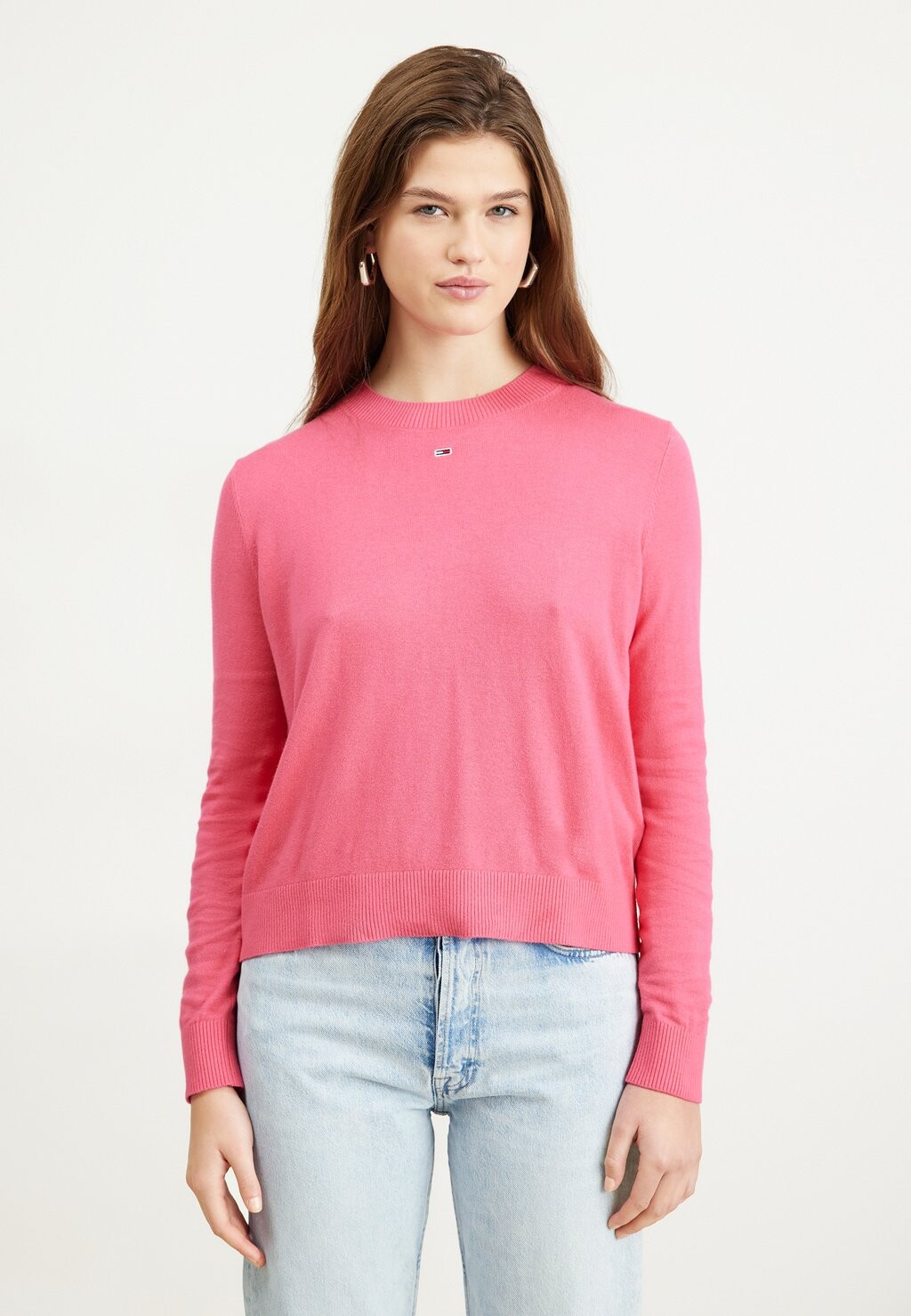 

Свитшот Tommy Jeans ESSENTIAL CREW NECK, цвет pink alert