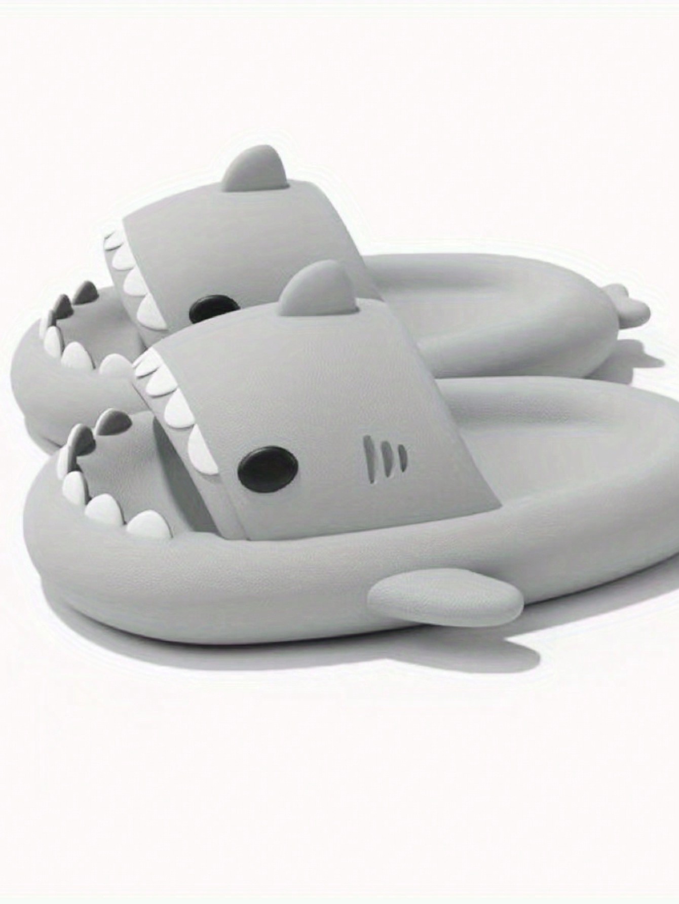 Тапочки в форме акулы с героями мультфильмов для взрослых, светло-серый
