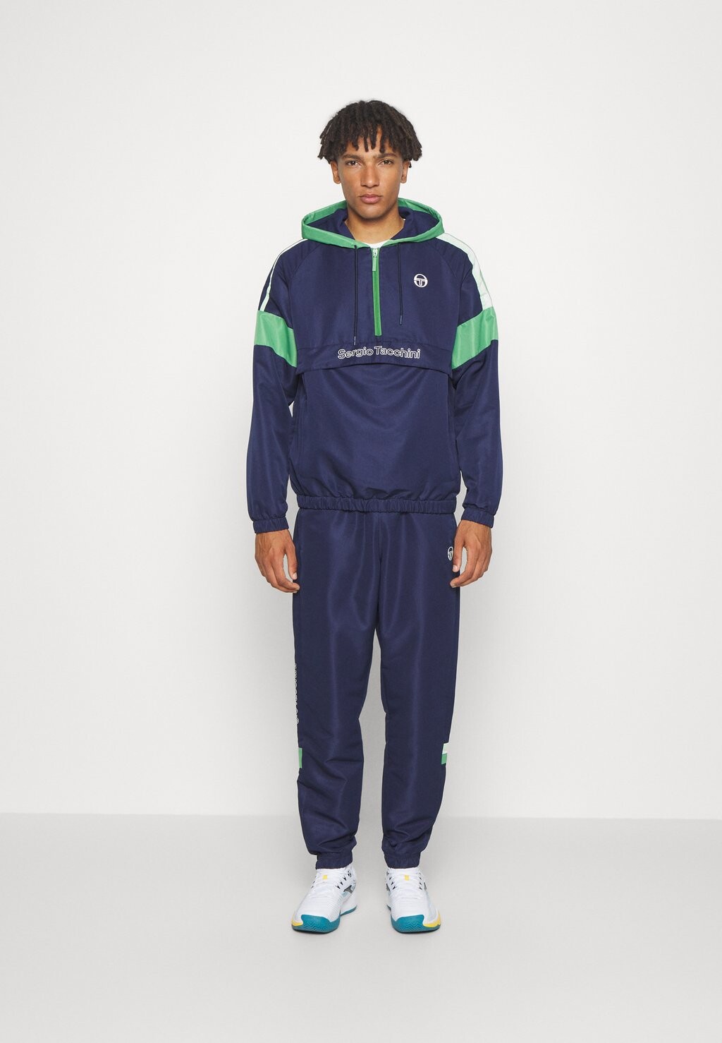 

Спортивный костюм Sergio Tacchini