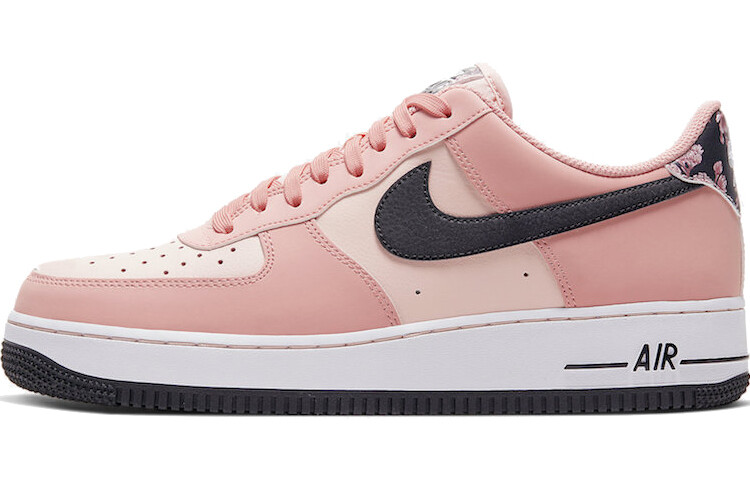 

Сумка Nike Air Force 1 Low персикового цвета, розовый кварц