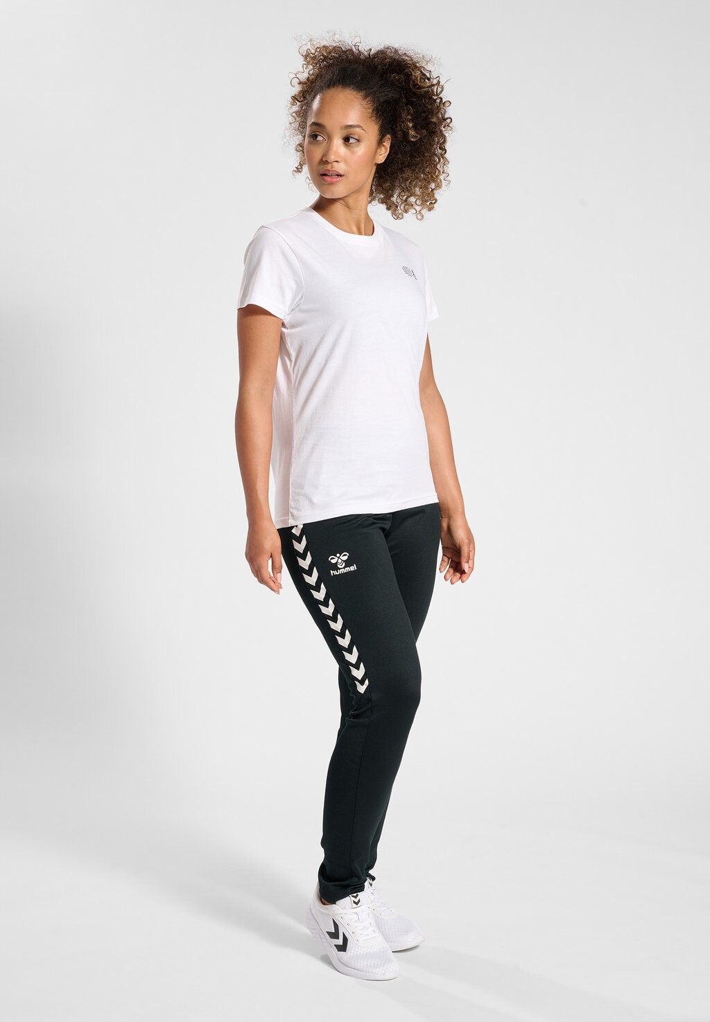 

Спортивные брюки Hummel, черный
