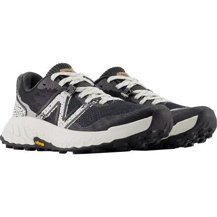 

Кроссовки для трейлраннинга Fresh Foam Hierro v7 женские New Balance, цвет Blacktop/Sea Salt