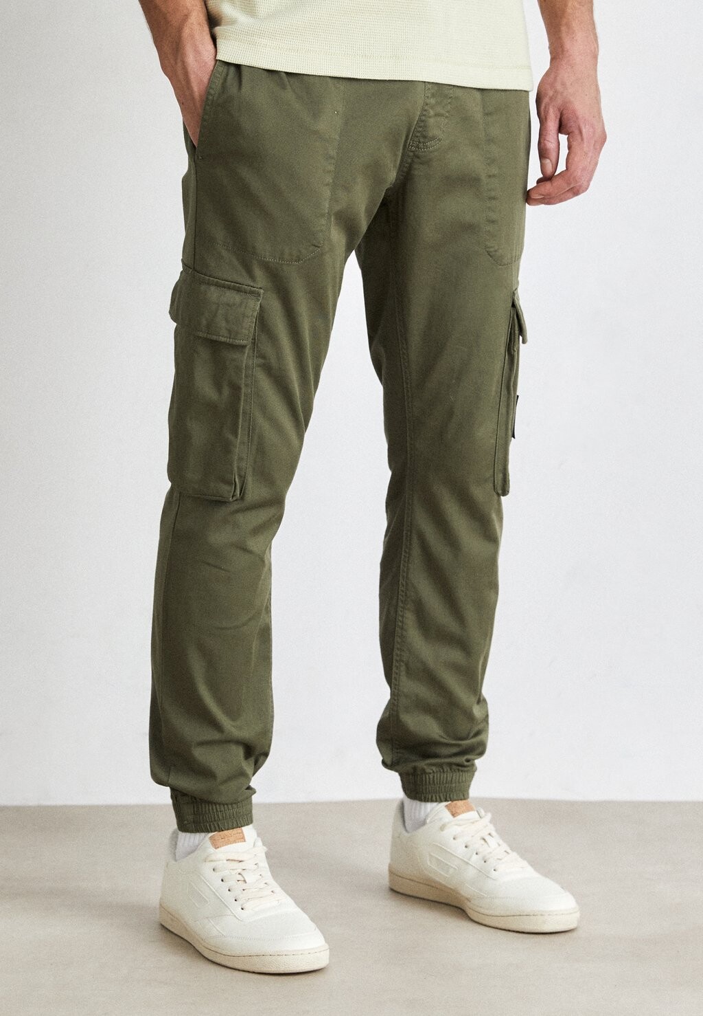 

Брюки карго WASHED PANT Calvin Klein Jeans, цвет dusty olive