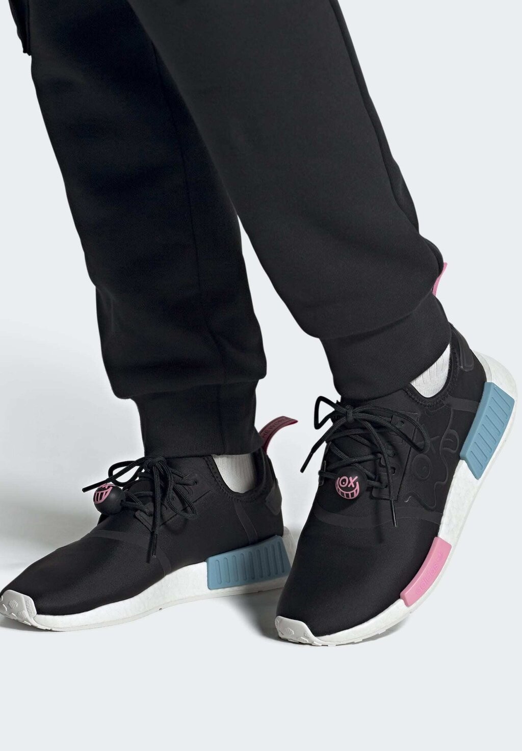 

Кроссовки adidas Originals