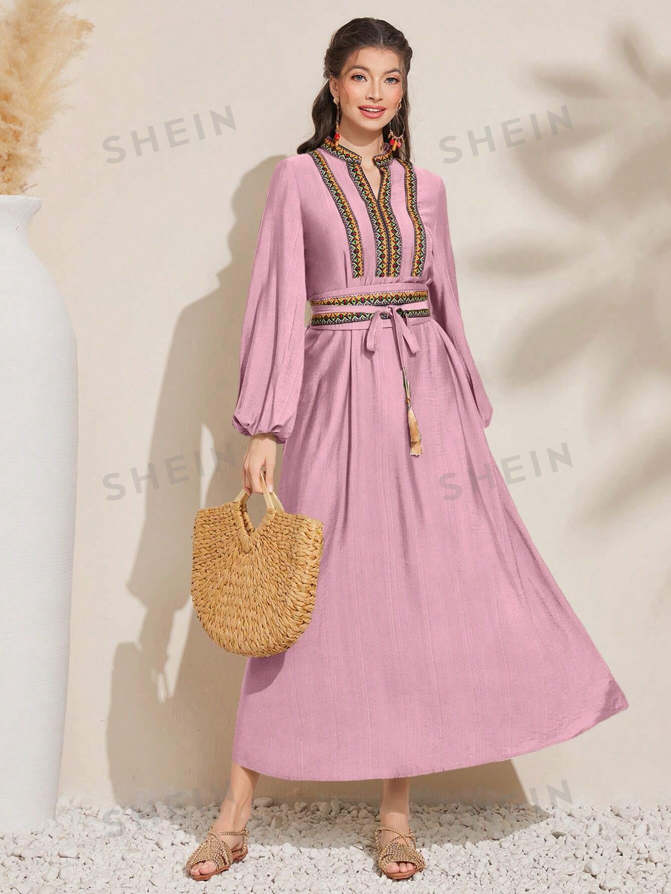 цена SHEIN Mulvari Женское платье с вырезом и геометрическим узором, розовый