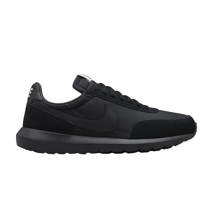 Кроссовки Nike DSM x NikeLab Roshe Daybreak 'Triple Black', черный dsm f1260b black