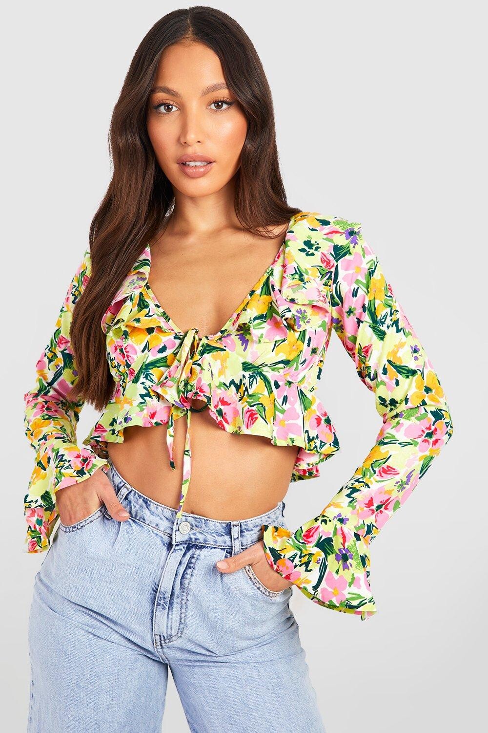 

Высокая блузка с цветочными рюшами и завязкой перед Boohoo, зеленый