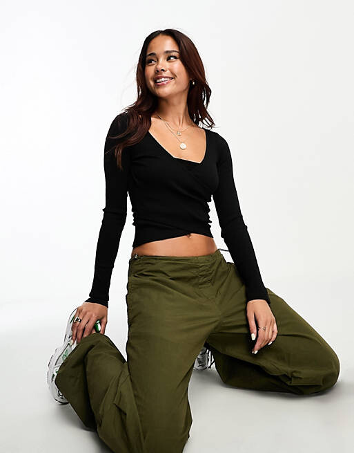 

Черный топ в рубчик с запахом 2 в 1 Miss Selfridge и вставкой на бретелях