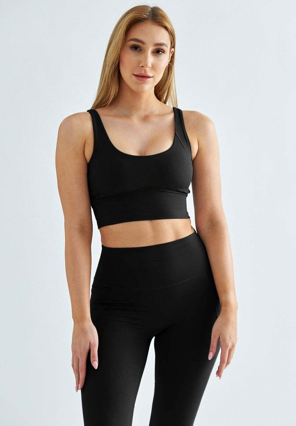 

Спортивный бюстгальтер с сильной поддержкой FEARLESS FIT BeShaped, цвет black
