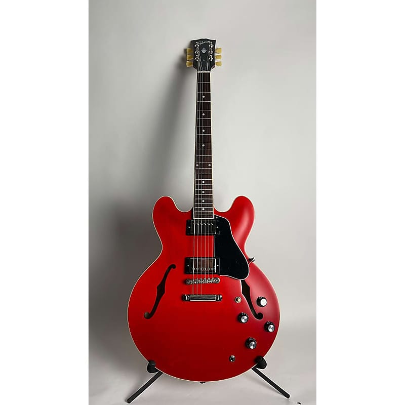 цена Электрогитара Gibson ES-335 Satin