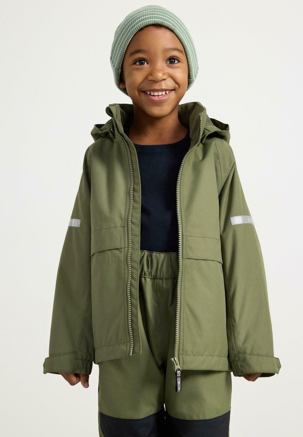 

Дождевик ADJUSTABLE SLEEVE Lindex, цвет khaki