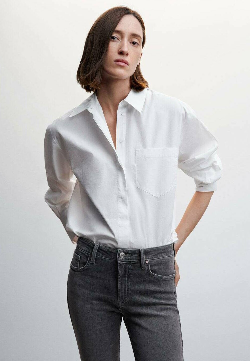 

Джинсы Slim fit Mango