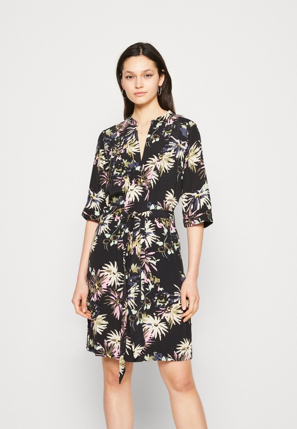 

Повседневное платье Scotch & Soda, черный
