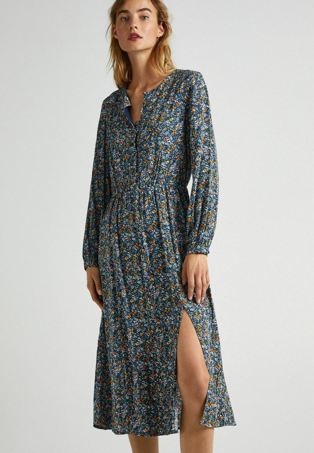 

Летнее платье Pepe Jeans