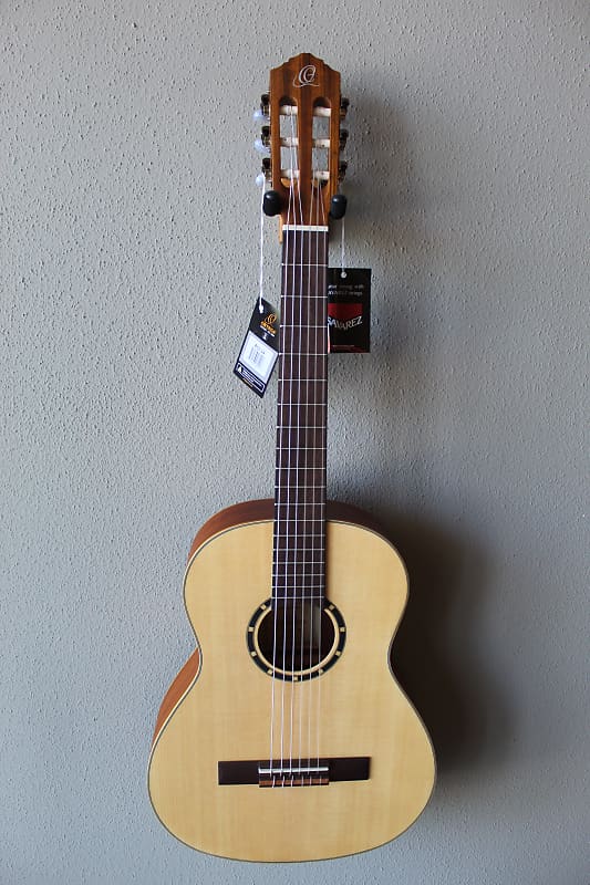 Акустическая гитара Brand New Ortega R121-3/4 Three Quarter Size Nylon String Classical Guitar with Deluxe Gig Bag
