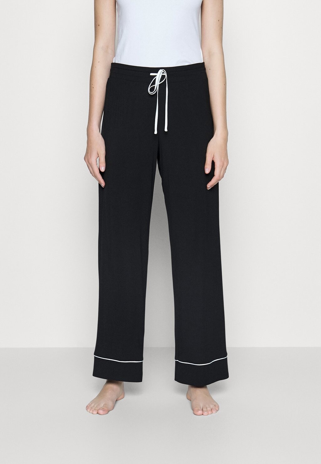 

Пижамные штаны GAP, черный