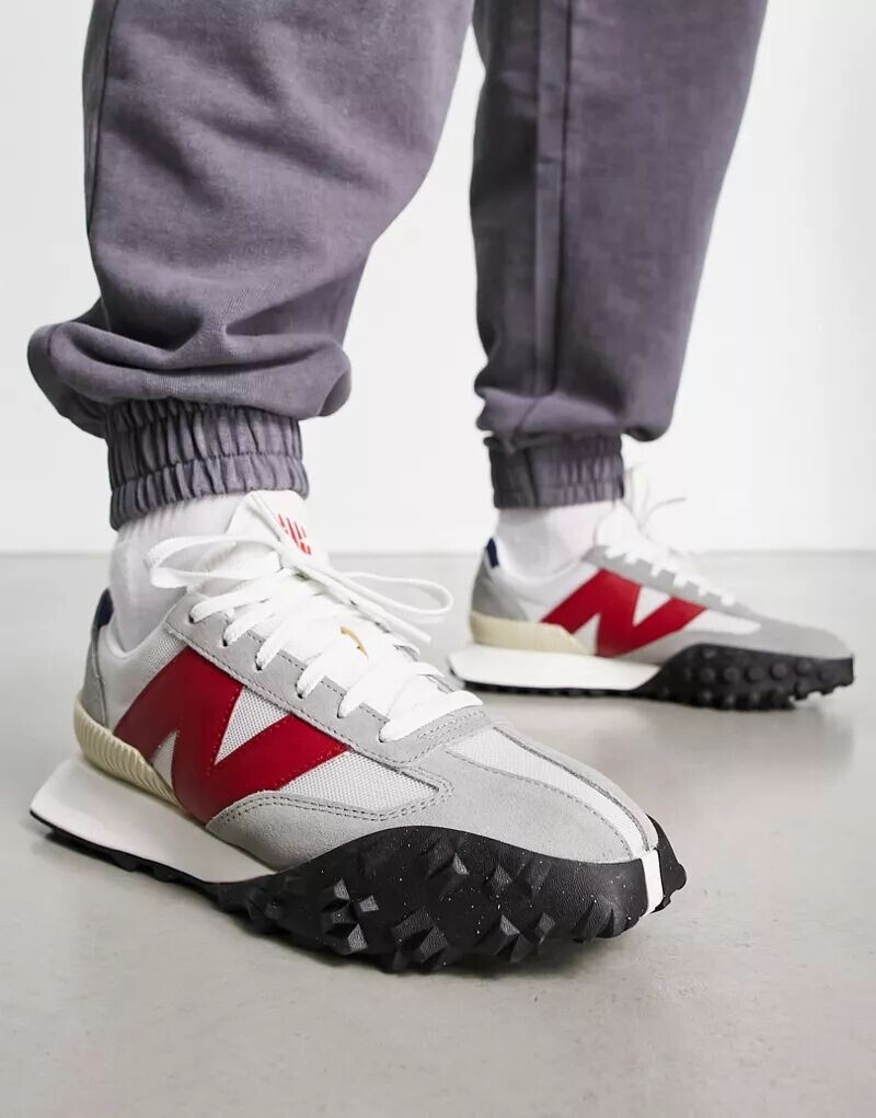 

Серо-красные кроссовки New Balance XC72