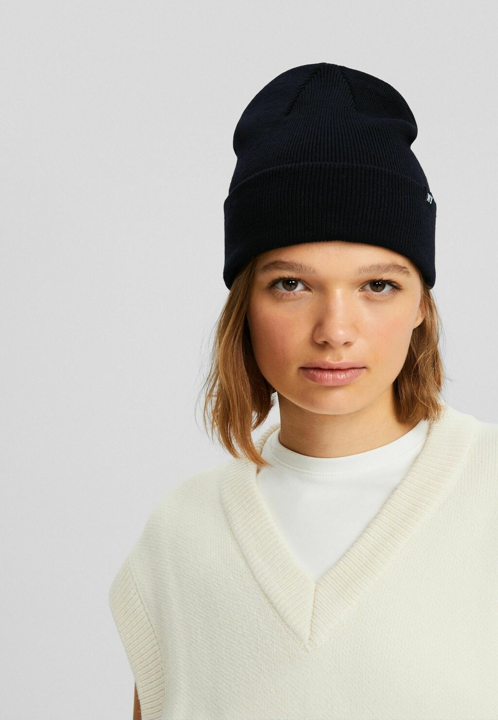 

Шапка-бини Bershka, черная