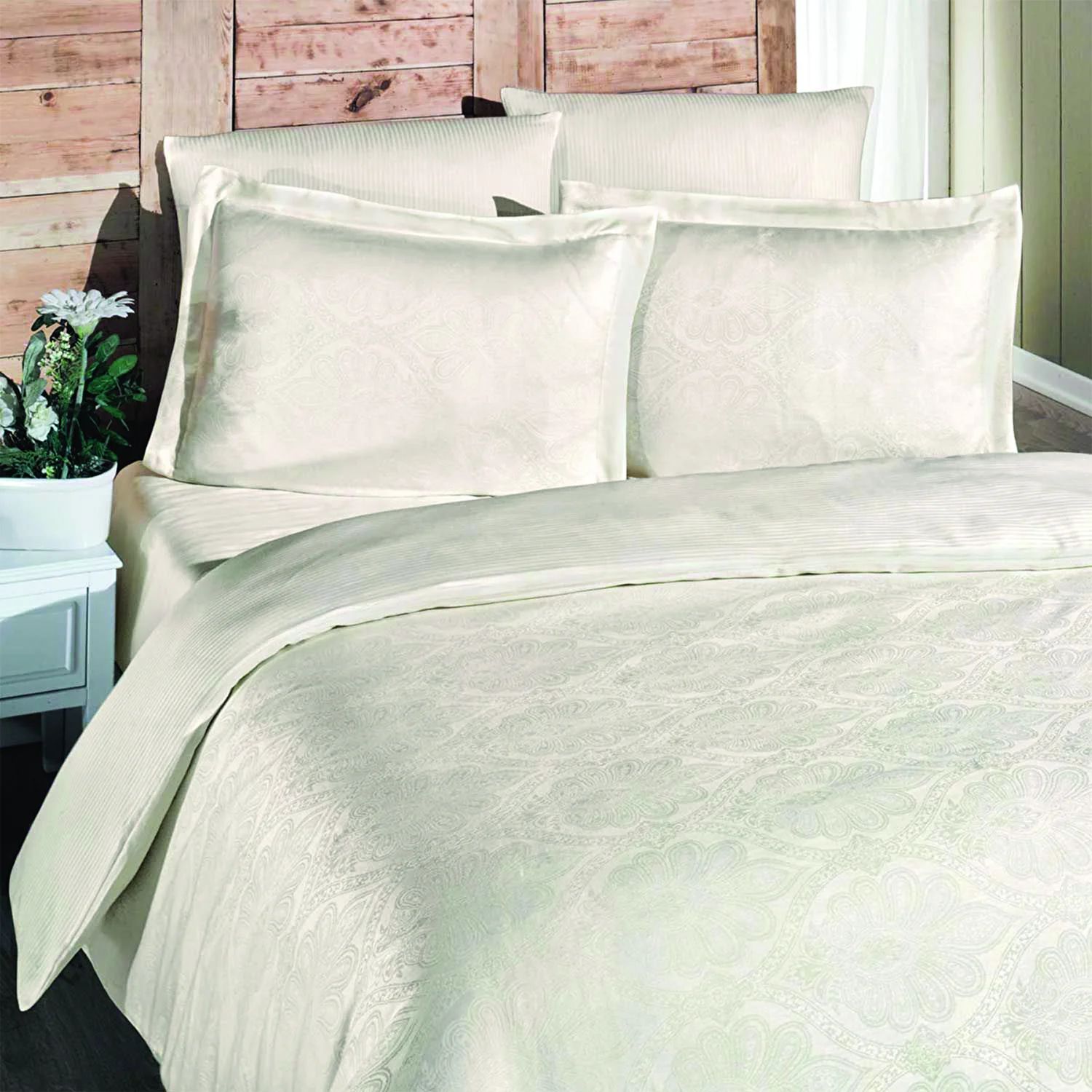 Комплект постельного белья Maxstyle с жаккардовым атласом Marko кремового цвета nesa krem örgülü terlik