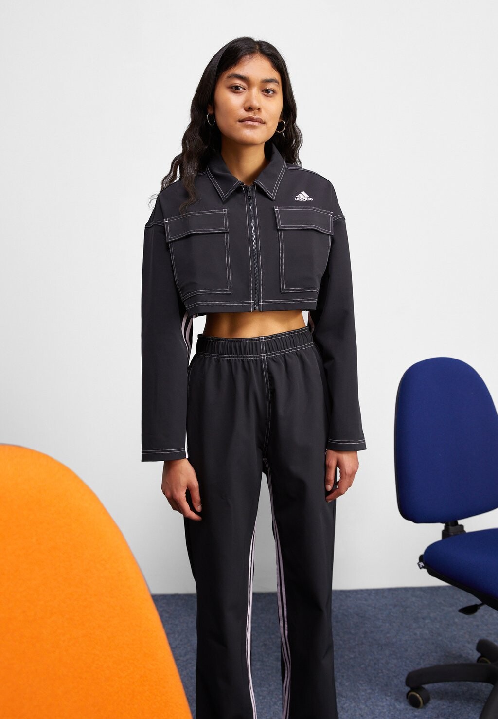 

Легкая куртка Adidas, Серый