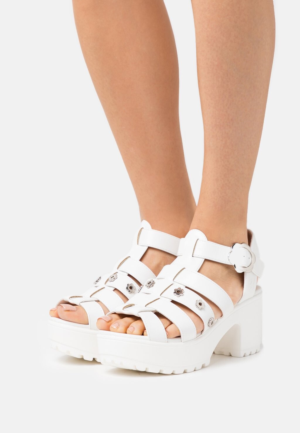 

Босоножки на платформе Koi Footwear, белый