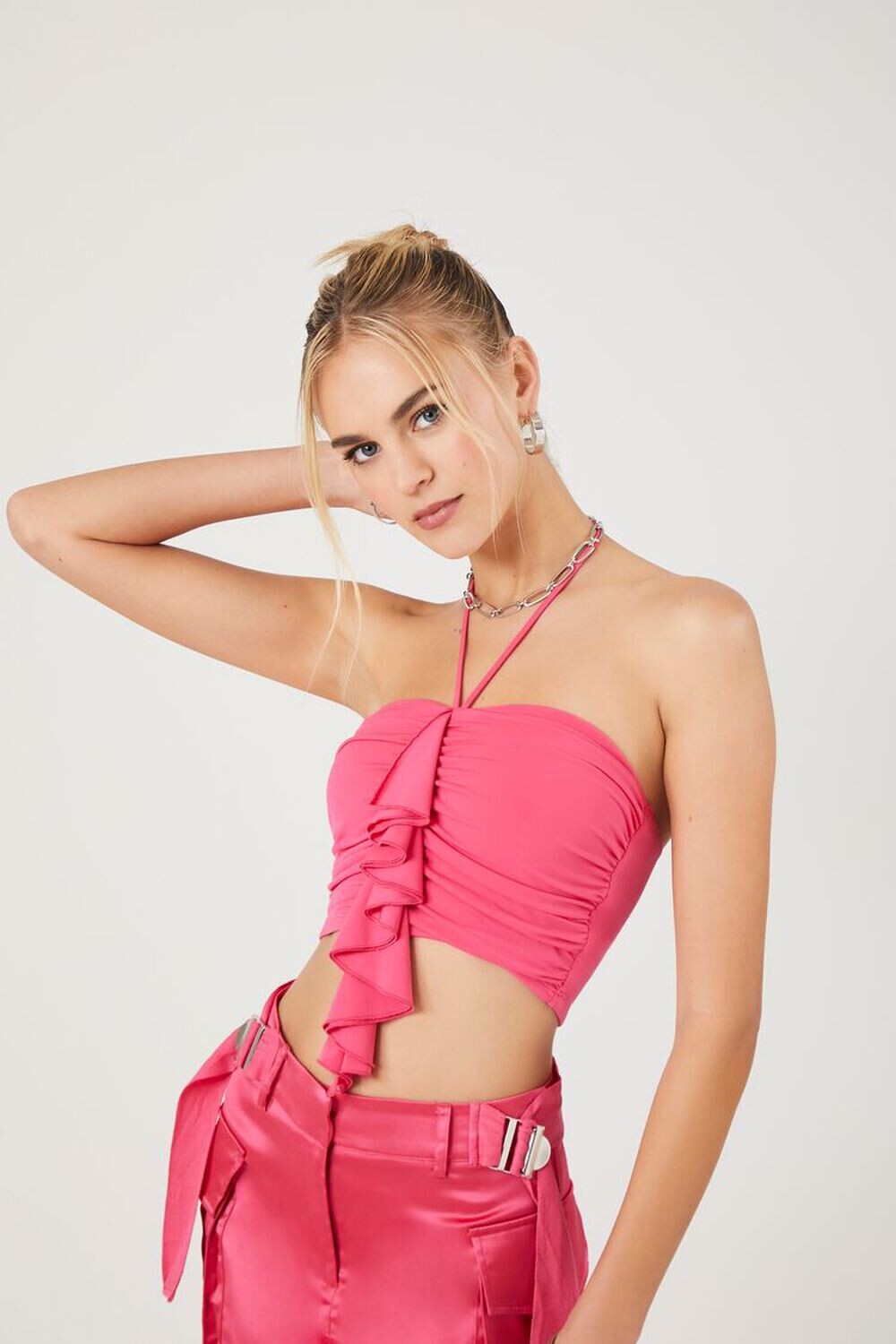 

Укороченный топ с рюшами через шею Forever 21, розовый