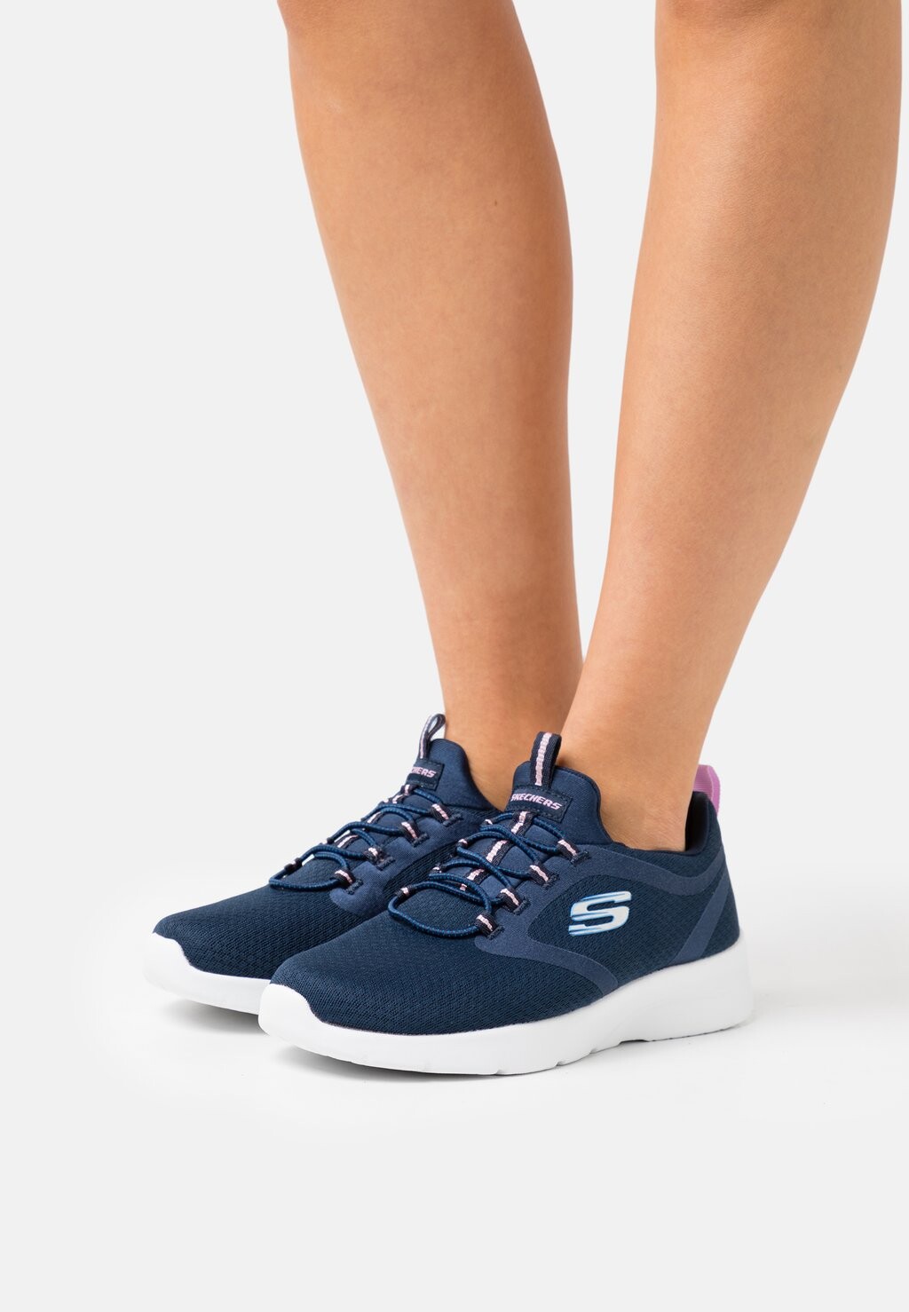 

Низкие кроссовки Skechers